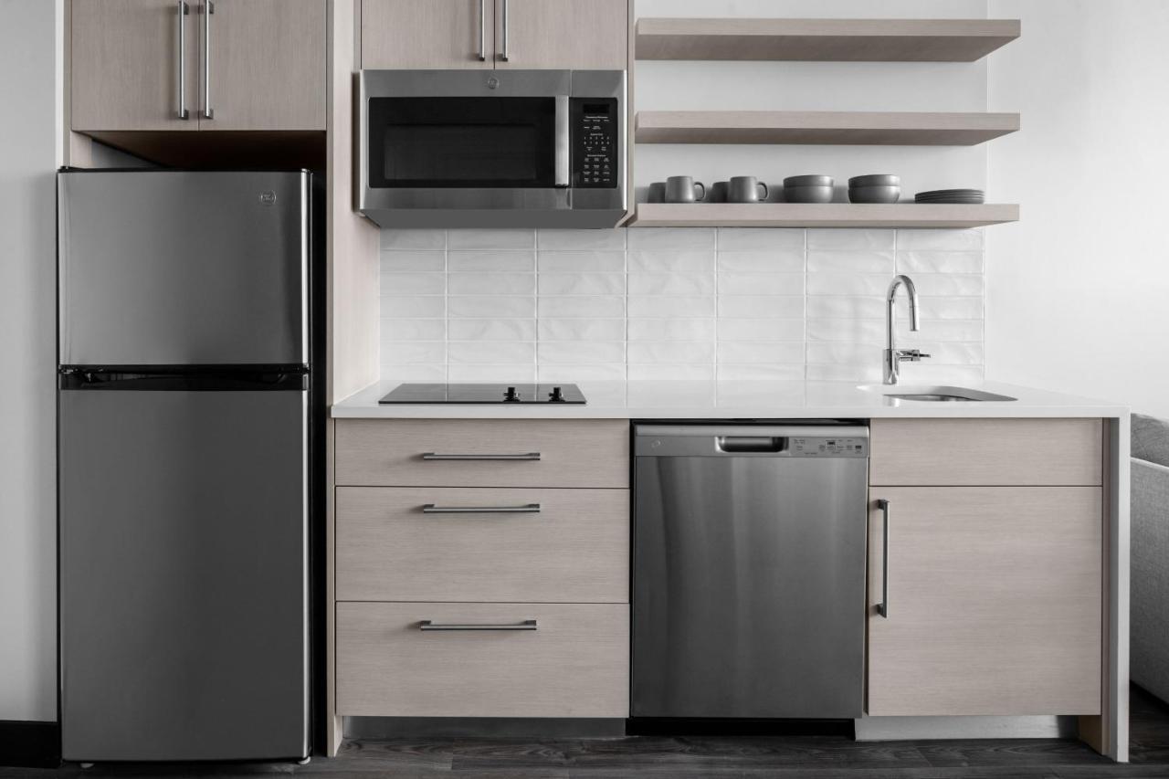 Отель Element Miami Brickell Экстерьер фото