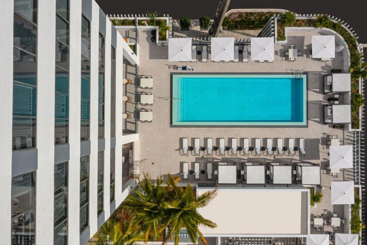 Отель Element Miami Brickell Экстерьер фото